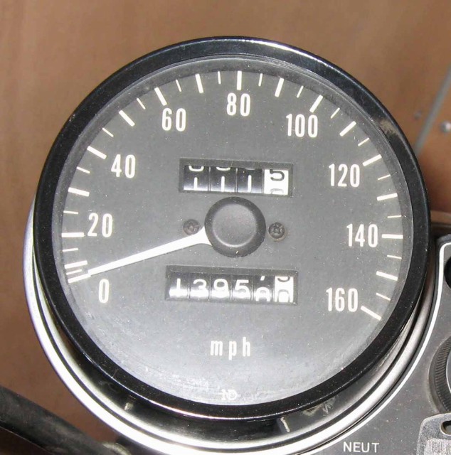 カワサキ Ｚ１の初期型スピードメーター | 空冷 カワサキ Ｚ１，Ｚ２
