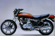 Kawasaki Z1000J 3