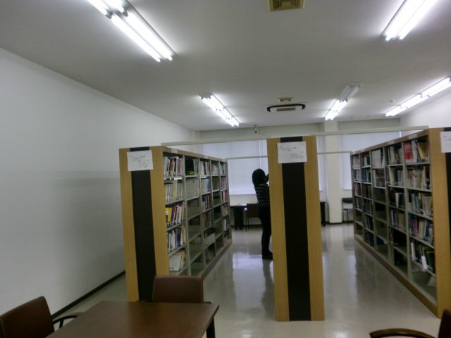 KCGI図書室
