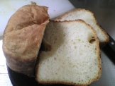 ホームベーカリーで焼いた食パン